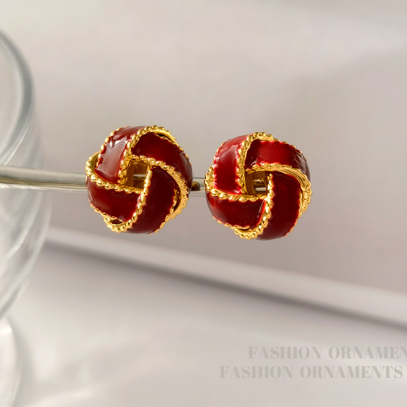 Copper burgundy elegant retro earrings with pigtail