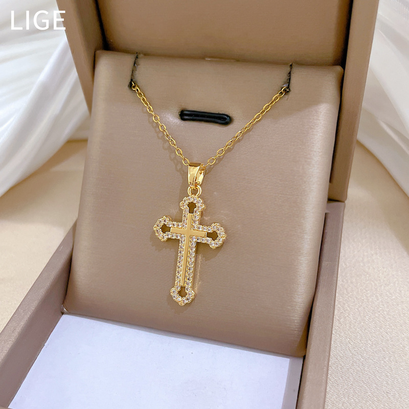 Gorgeous Diamond Cross Necklace For Women Versatile Titanium Chain_voghion.com