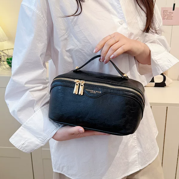 Cross-Border New Style Makeup Bag, Trendy Large-Capacity Waterproof Toiletry Bag for Women, Fashionable Portable Cosmetic Storage Bag