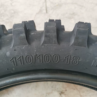 Yolsuzluq şinləri Off-Road Motorcycle Tire