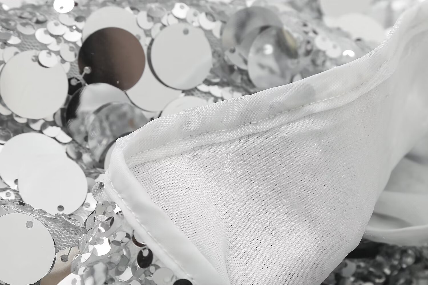 2024 Printemps Nouveau Produit Vêtements Pour Femmes Style Léger Mature Taille Haute Paillettes Mini Jupe Courte w017 A336_voghion.com