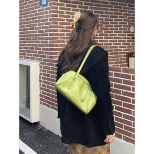 �n���紺��Gɫ���DƤ�μ�Ҹ�°�Ů�����e������ͨ�����^�� ���]