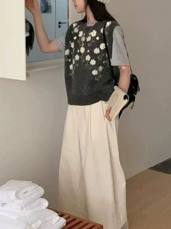韩系圆领立体花朵软糯针织马甲女秋冬新款宽松甜美毛衣背心无袖潮|undefined