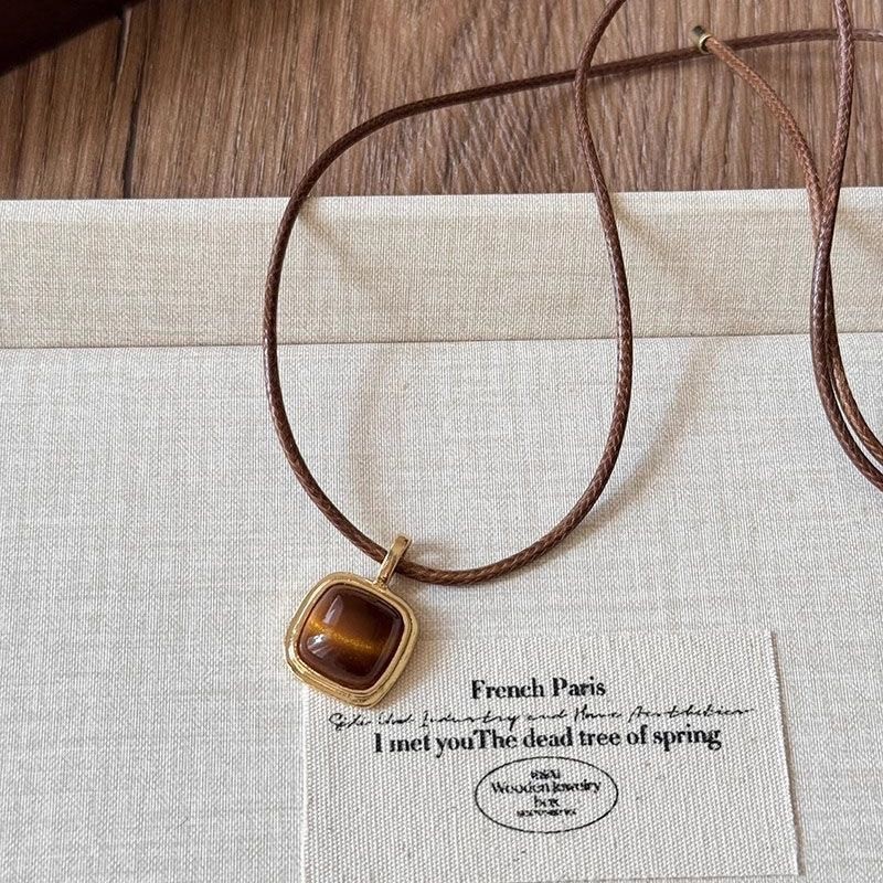 타이거아이 스톤 브레이드 목걸이(사각형)