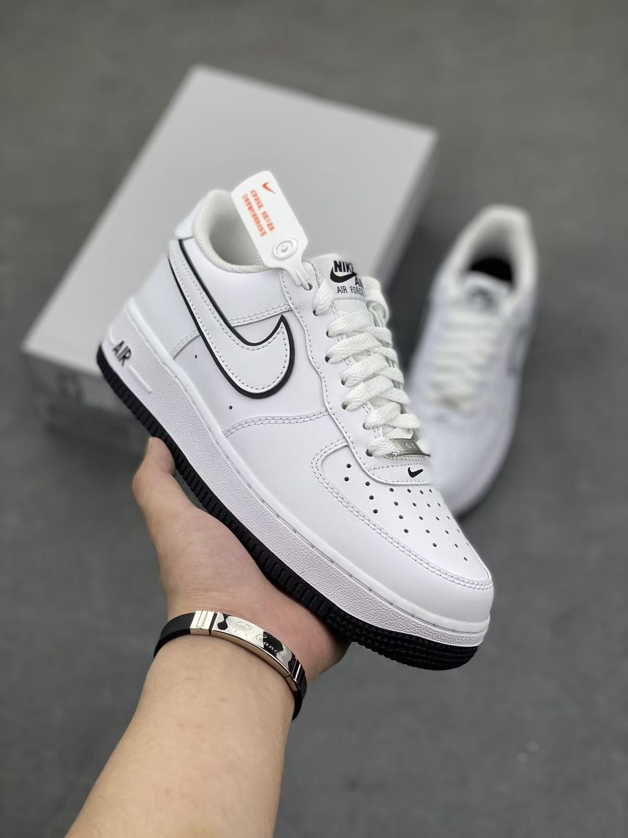 Zapatos de comercio exterior transfronterizo Putian AF1 Fuerza Aérea No. 1 blanco puro negro puro zapatos de patina baja para hombres y mujeres zapatos deportivos casuales