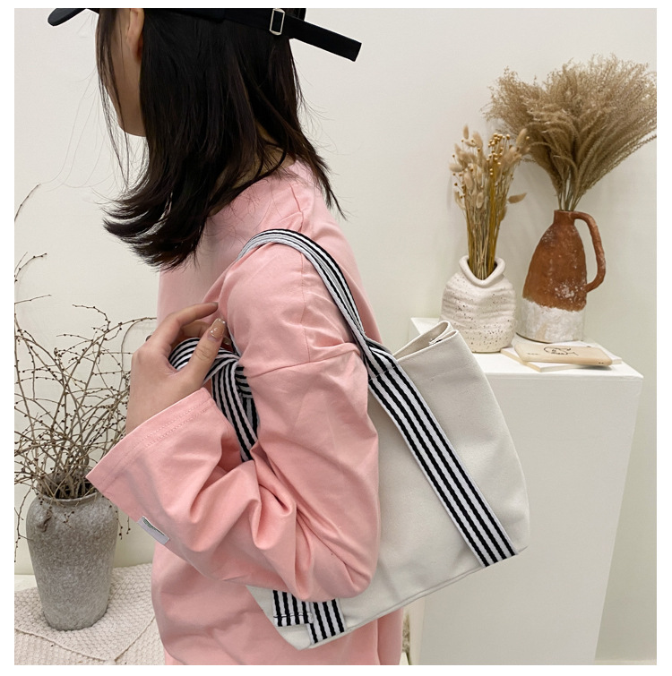 New Simple Korean Chic Casual Canvas Bag display picture 13