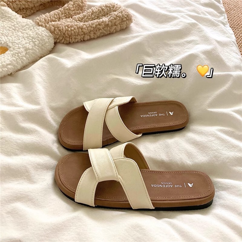 Soft and Waxy Q-Bomb~! Good Texture Niche Twist Cross Slippers for Women Soft Outer Wear Summer Ins Beach Sandals