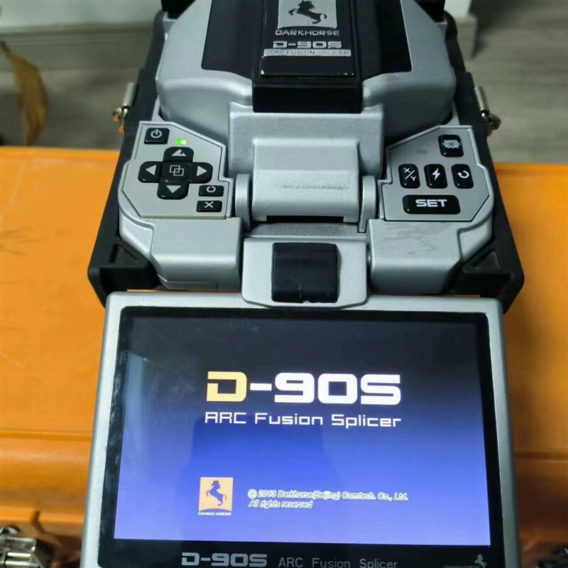 [Price Negotiable] Used Korean Dark Horse D90S Fiber Optic Fusion Splicer, 100Km Line, Loss