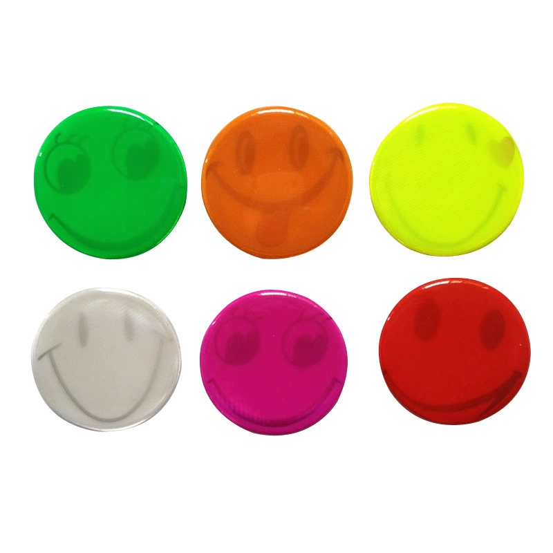 Светоотражающие значки безопасности для активного отдыха с различными узорами, прямые продажи, светоотражающие медали из жести из ПВХ для обучения в путешествии