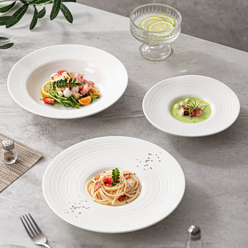 Simple ceramic dinner plate, pure white Western food pasta plate, light luxury straw hat soup plate, household deep plate ceramic plate
