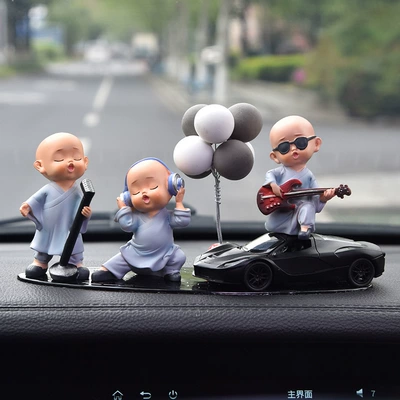 Internet Red Band Little | Car ornaments - band-little-monk-black-roadster-minnie-gray-white-balloon-small-oval-mat