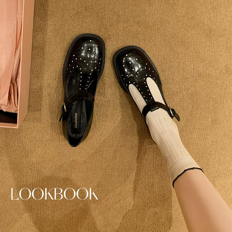 В наличии~Туфли-мэри-джейн из натуральной кожи в британском стиле, с Т-образным ремешком и резьбой, в том же стиле, что и у Grape Mom, для женщин 2024 года.