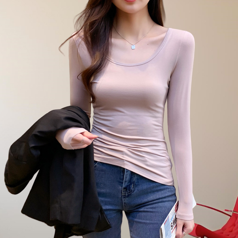 モーダルの低襟の底のシャツの女性の春と秋冬の内は丸首の長袖のtシャツの薄い金の修身の保温の上着の新型を掛けます。