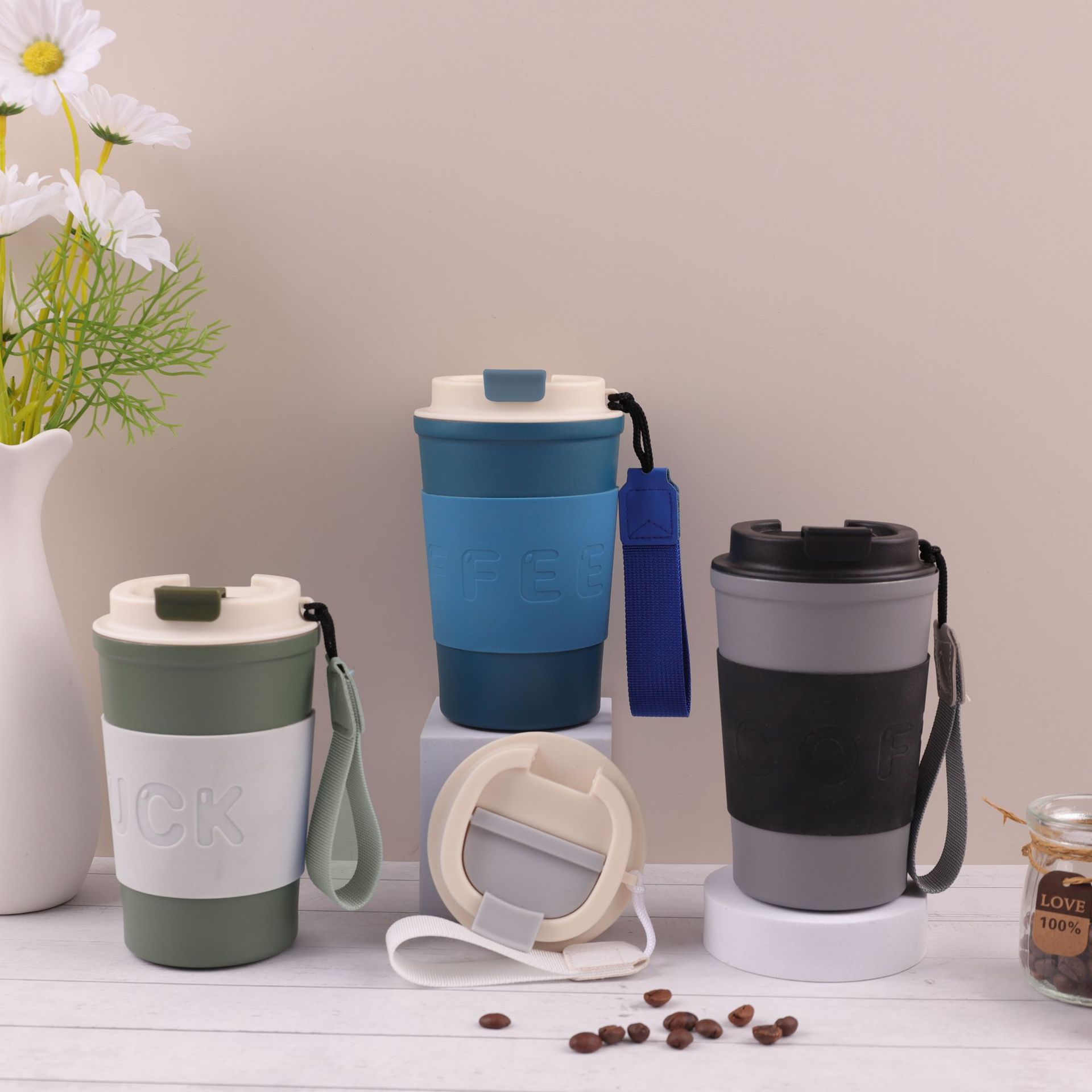 Sudeste asiático popular taza de café de dibujos animados de alta apariencia portátil ventosa coche 304 Acero inoxidable portátil taza de agua