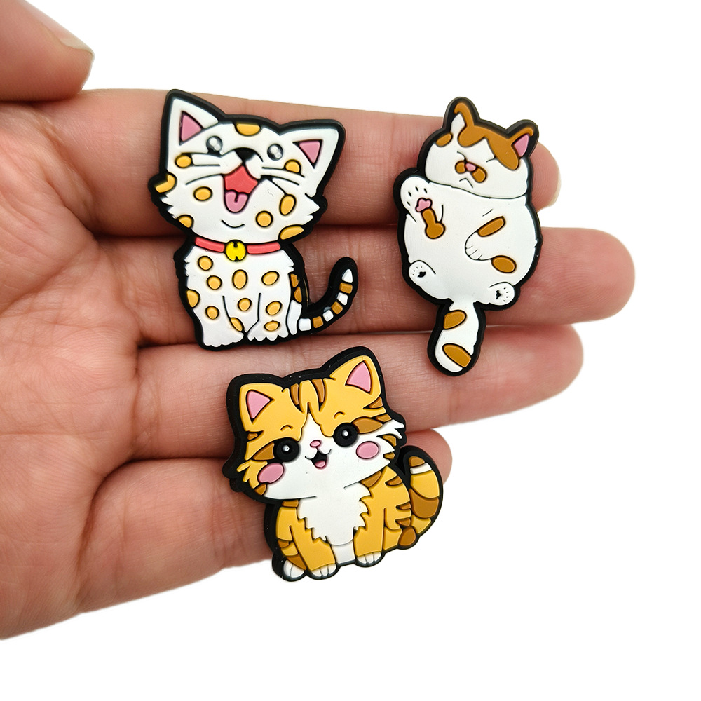 PVC self-adhesive Material Cat Shoe Accessories PVC Self-adhesive All Seasons Shoe Buckle