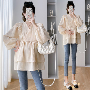 Real shot in stock 2023 Autumn New pregnant women Korean style V-neck wooden ear doll shirt top