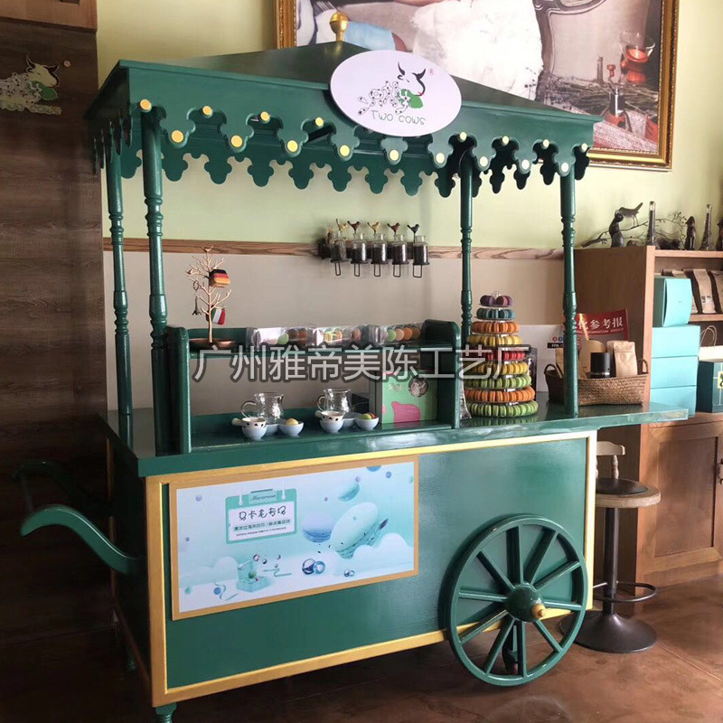 圣诞节烘焙展会马卡龙甜点促销展示车 流动售卖车木制花车