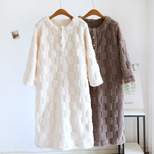 长袖中长款睡裙法兰绒圆领开衫女秋冬季加绒加厚睡袍家居服连衣裙
