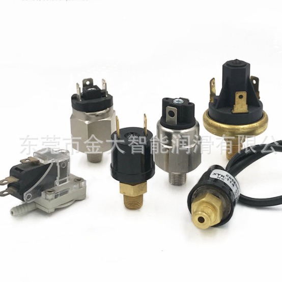 接通1.0 MPa压力开关 断开0.5 MPa信号 控制器 常开