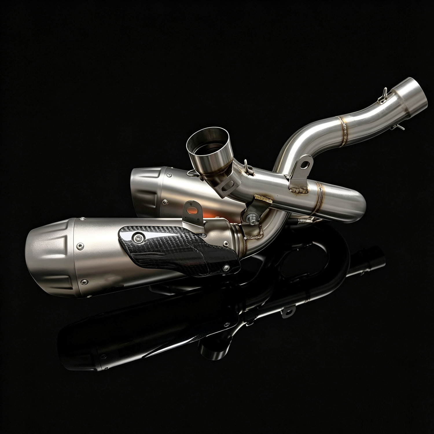 Motorcycle exhaust pipe suitable for Ducati Panigale V4 18-24 stainless steel exhaust pipe silencer