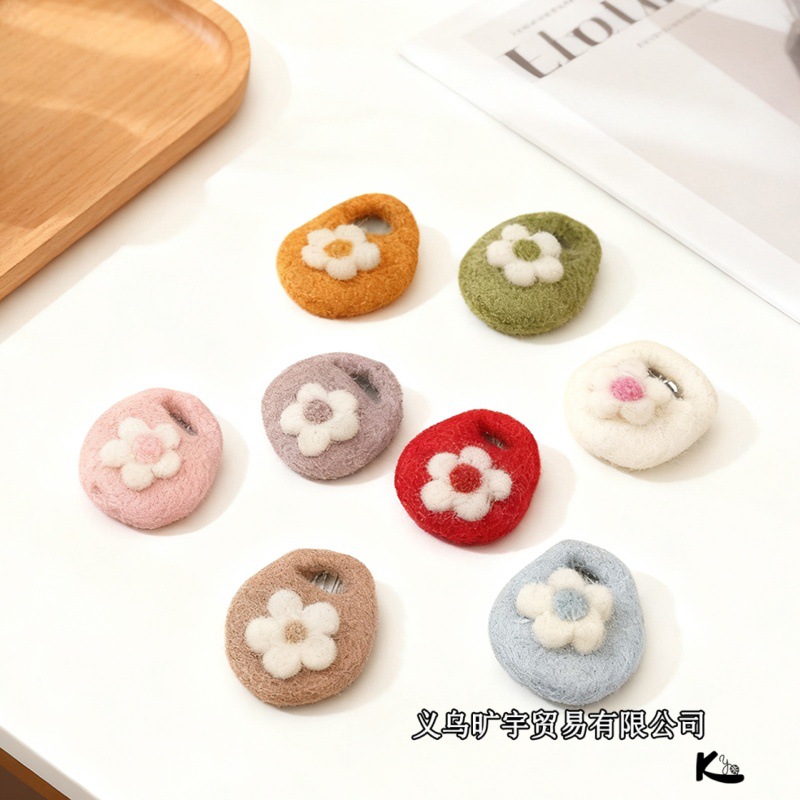 旷宇新款羊毛迷你挎包手拎包卡通公仔毛绒玩偶服饰装饰配件小包包