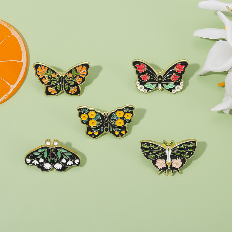 Fashion Flower Butterfly Alloy Stoving Varnish Unisex Brooches
