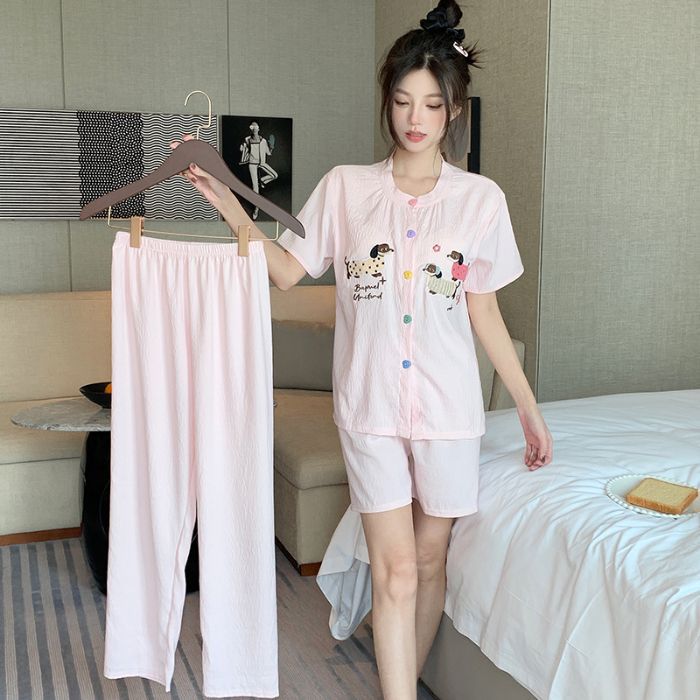 Pijamas de tres piezas al por mayor transfronterizos para mujer, pantalones cortos de manga corta de verano, cárdigan, traje de servicio a domicilio fresco de dibujos animados, algodón de nube