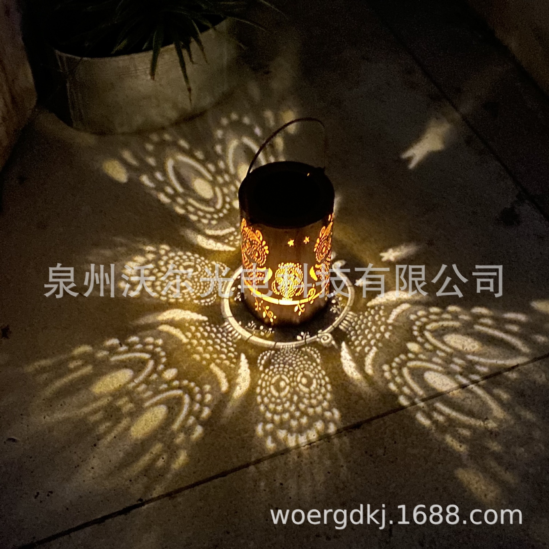 亞馬遜熱銷LED 貓頭鷹鏤空太陽能燈籠庭院裝飾燈草坪燈掛樹燈IP65