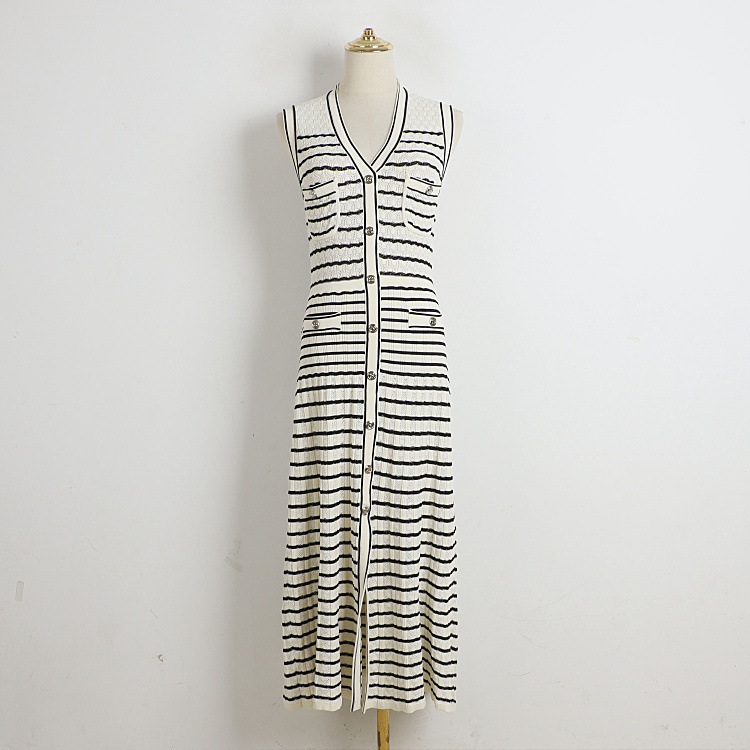 French-Style Niche Vest Dress 2026 Summer New Classic Striped Sleeveless V-Neck Color-Block Knit Long Dress Wholesale