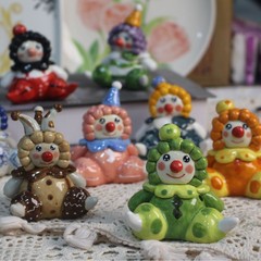 景徳鎮高温陶芸ピエロ置物 卓上茶ペット ピエロ風潮玩具 模古風レトロ風手作り陶芸置物