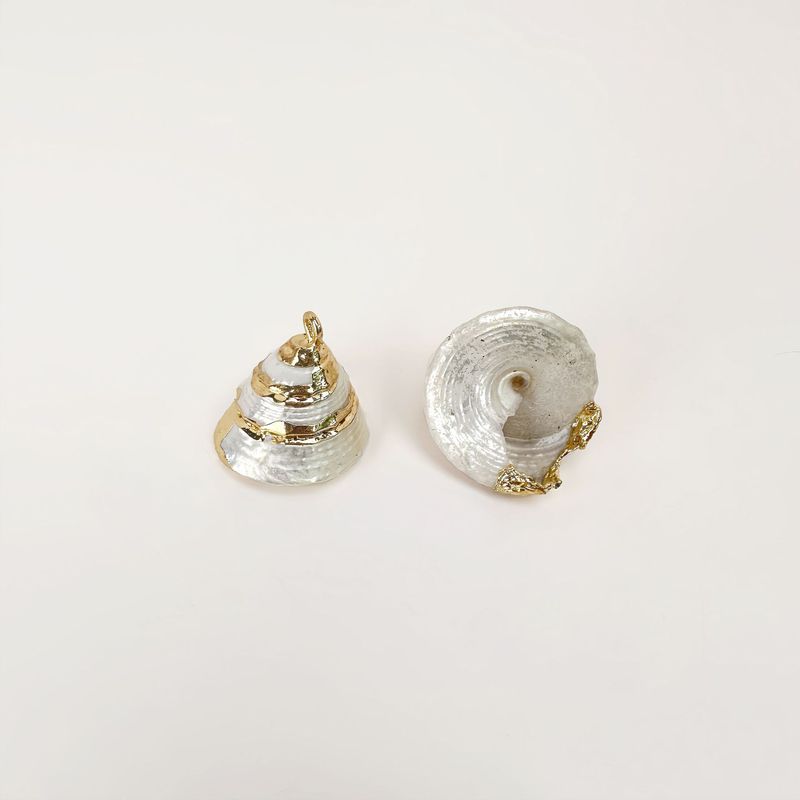 純白の金メッキ天然貝殻ペンダントDIYイヤリングジュエリーネックレスアクセサリーペンダントミニマリストライトラグジュアリー|undefined