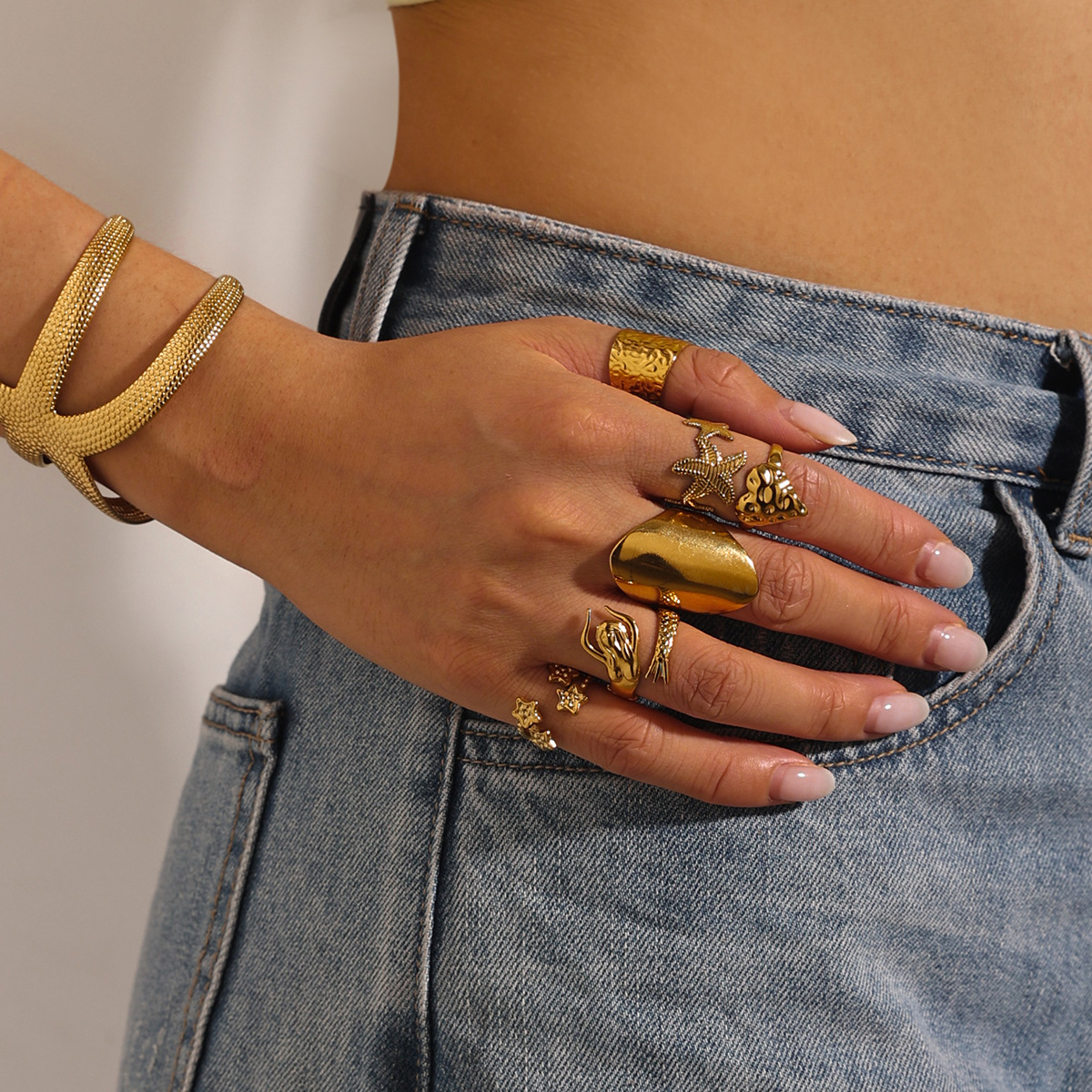 Anillo de acero inoxidable de venta caliente transfronteriza TENA nicho de alto nivel de sensación universal anillo de acero galvanizado joyas de mano de mujeres europeas y estadounidenses