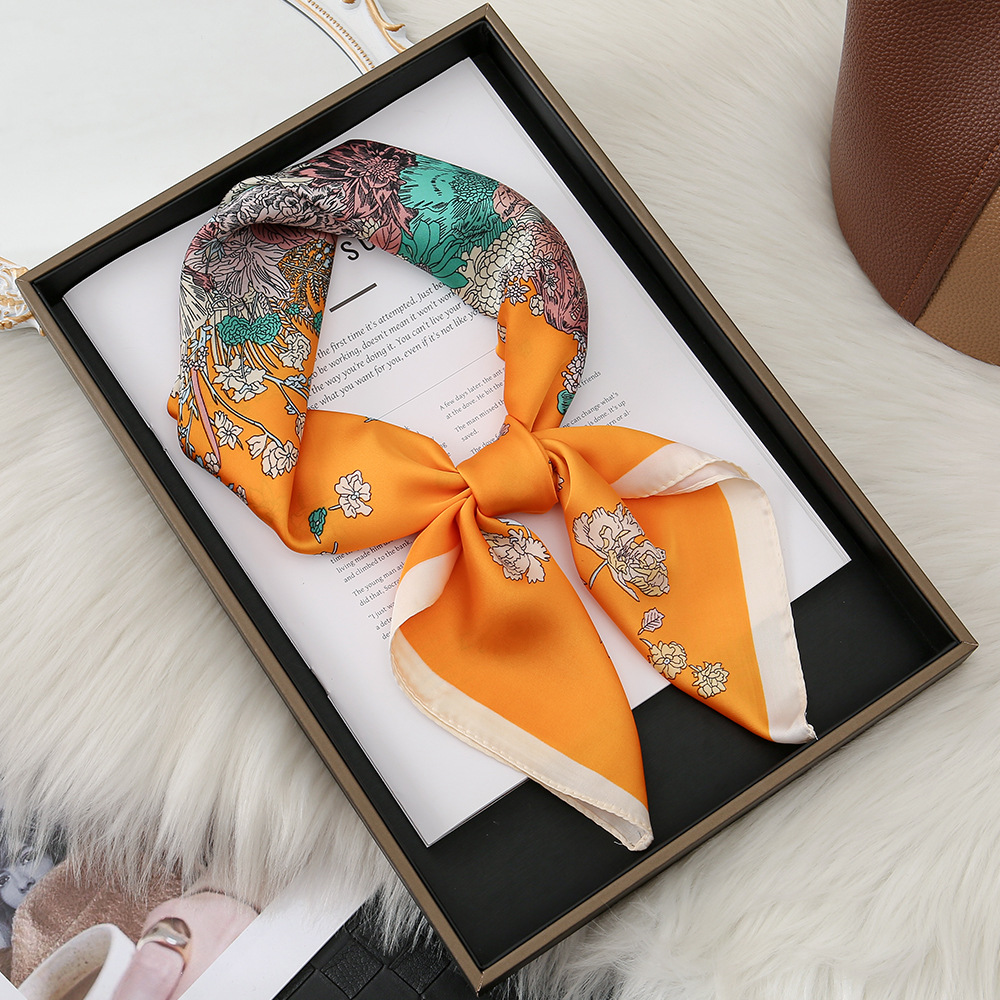 Nueva seda de primavera y otoño 70 bufandas cuadradas de moda bufandas de seda de impresión coreana bufandas de alta calidad al por mayor damas