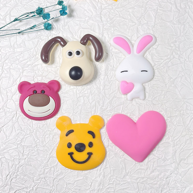 Juego de colores para niños tejido lindo invencible Perro Amor PVC pegamento flexible accesorios de joyería intestino grueso anillo de pelo caja de almacenamiento parche