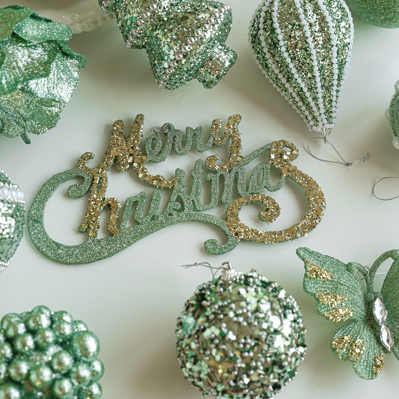 Nueva espuma verde bola de Navidad colgante de sexo opuesto polvo brillante polvo adhesivo árbol de Navidad colgante bola decoración colgante diseño
