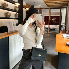 气质温柔高知穿搭修身圆领针织打底衫女秋冬2025新款显瘦长袖上衣