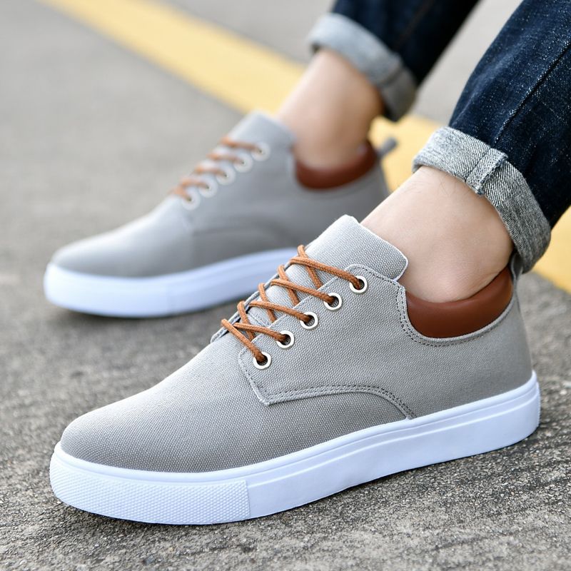 Zapatos de lona para hombres verano 2024 nuevos zapatos de hombre zapatos de tela transpirables para hombres zapatos de trabajo casuales zapatos deportivos de altura baja