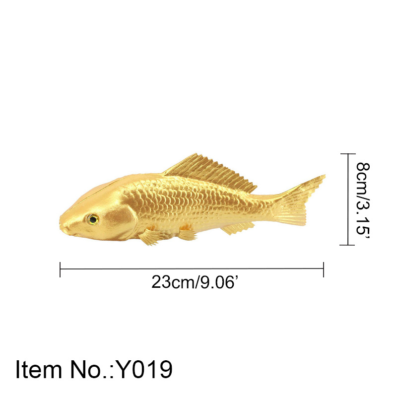 황금 작은 잉어