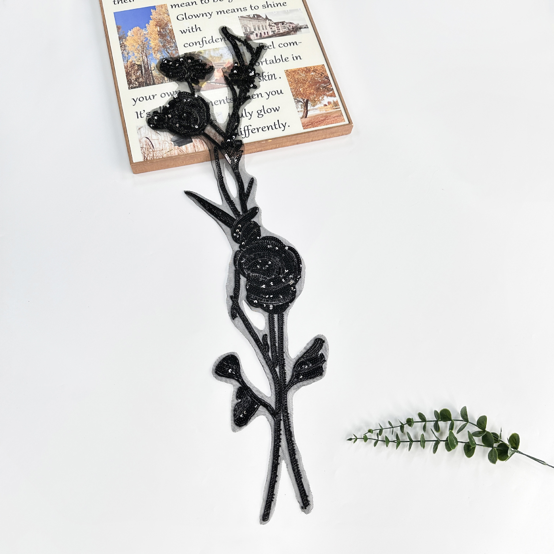 Bordado de encaje negro rosas de capotón largo cuentas tridimensionales decoración accesorios de ropa DIY pegatinas al por mayor image 1