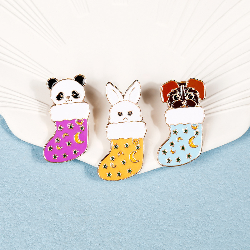 Cartoon Style Animal Sock Alloy Enamel Plating Unisex Brooches display picture 3