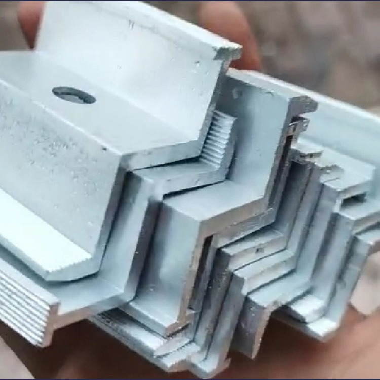 光伏板铝合金压块光伏发电薄膜中压块太阳能支架配件批发现货供应