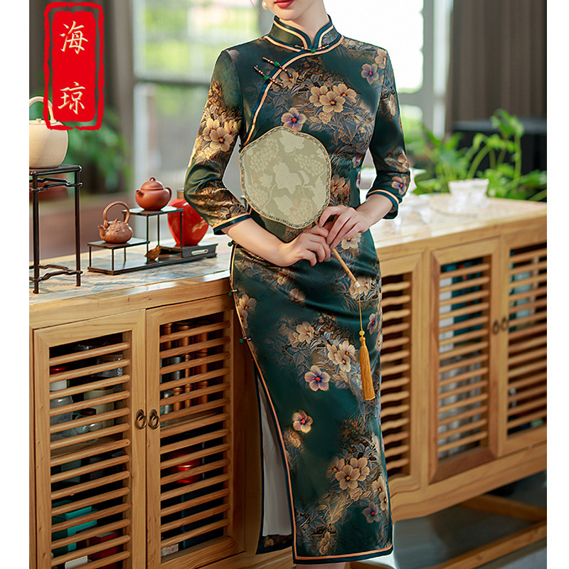 green emerald velvet dress Traditional Chinese Silk Qipao main image 0