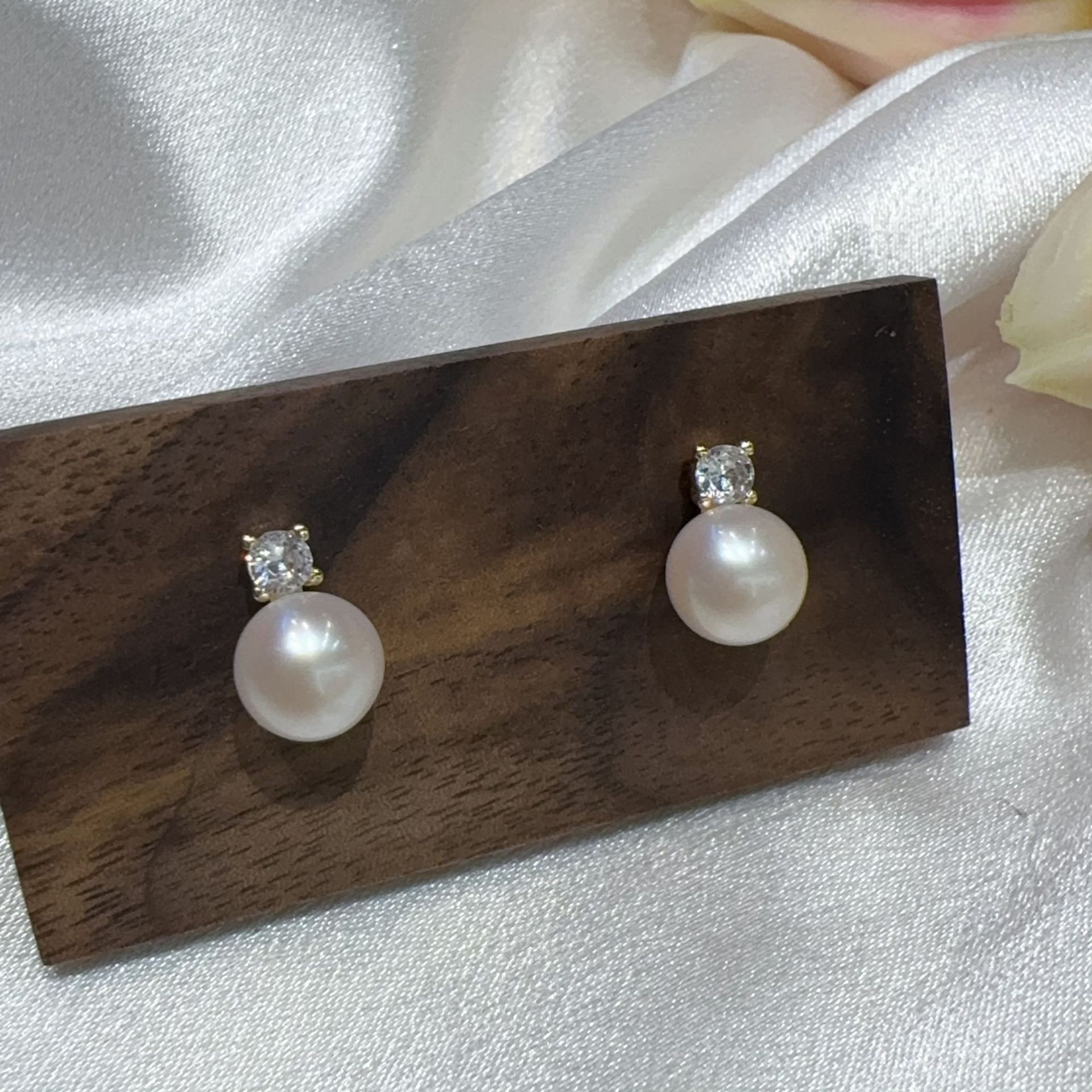 2g Weight Ear Studs Classification 1 Pair Quantity Wedding, Daily Occasion Pearl Pattern All Seasons Season Women's Gender Elegant, Simple Style Style 1 Pair Freshwater Pearl Earrings Pearl Ear Studs 7