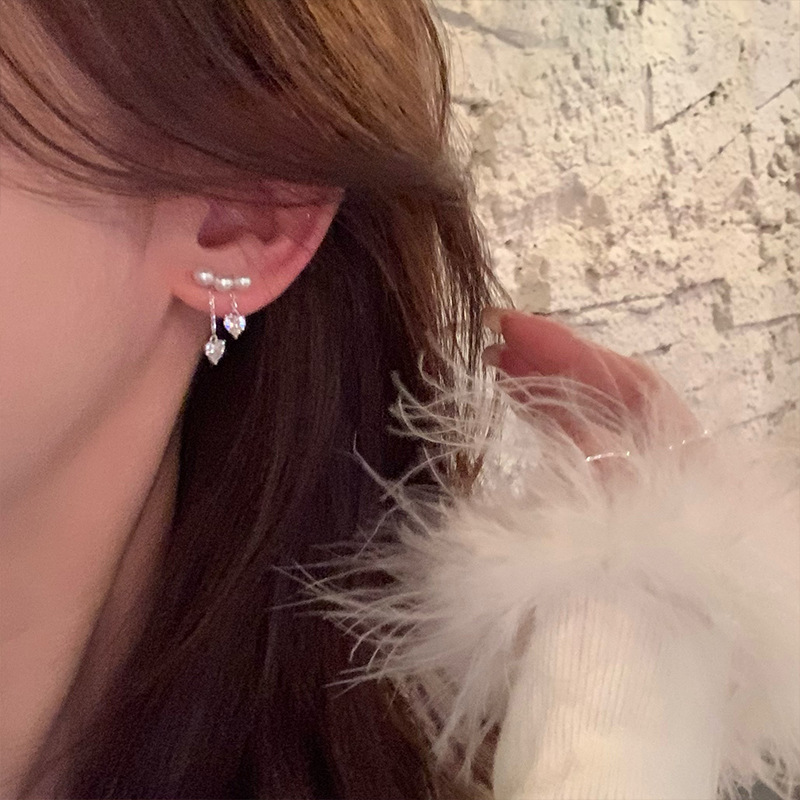 Aguja de plata, circón, perla, borla, aretes de diseño personalizado, aretes de temperamento, lujo ligero, pendientes de alta gama, sentido del diseño, nicho