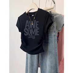黒の肩のtシャツの国潮ins女2025夏の新型アメリカのレトロな肉のカジュアルな百合綿の半袖