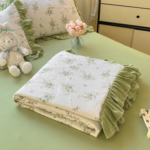Summer floral edge item summer cool quilt set four pieces air conditioning quilt summer quilt blanket full set one set four pieces spring and autumn quilt core