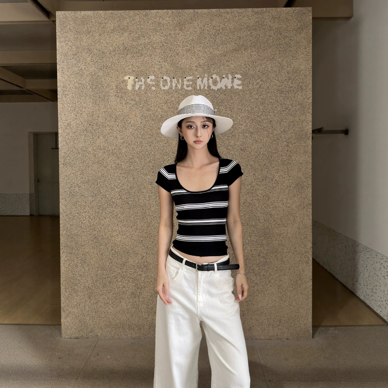 Dtwo Spring and Summer New Original Design Women's Wholesale Striped Knit Short-Sleeve T-Shirt 6219326 Dtwo Spring and Summer New Original Design Women's Wholesale Striped Knit Short-Sleeve T-Shirt 6219326
