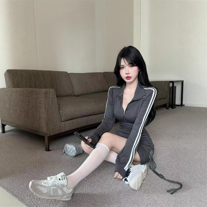 Hong Kong Style High-End Niche Polo Collar Zipper Long-Sleeved Dress Women's Sports Style Sexy Pleated Slim Hip Skirt