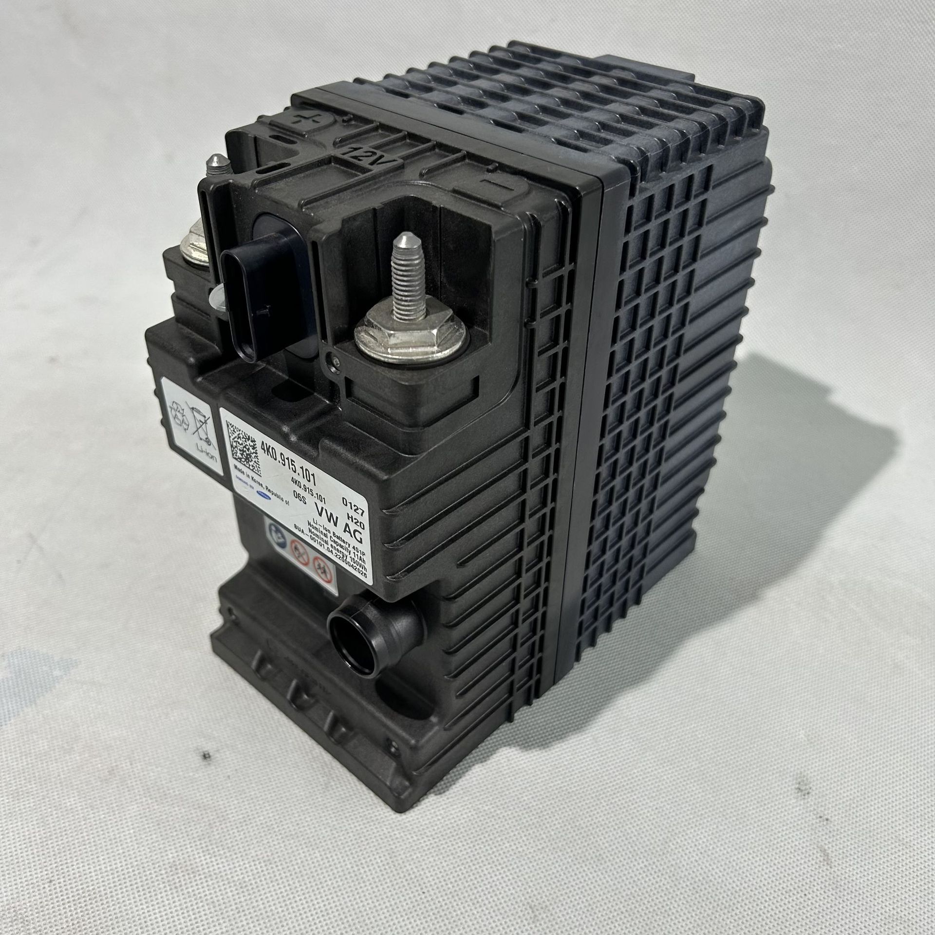Suitable for Audi A6Lc8A7L Lithium Battery, Start-Stop Auxiliary Battery, Small Battery, Emergency Battery