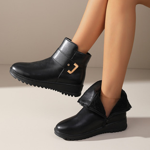 Mom's shoes winter cotton-padded shoes fleece-lined flat non-slip warm elderly short boots middle-aged and elderly women's shoes leather shoes middle-aged winter shoes